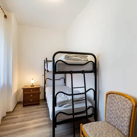 Casa Da Rin Giulia * ארונצו די קדורה